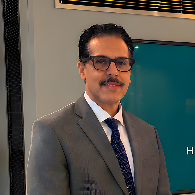 Dr Amit Sra, Medical Director