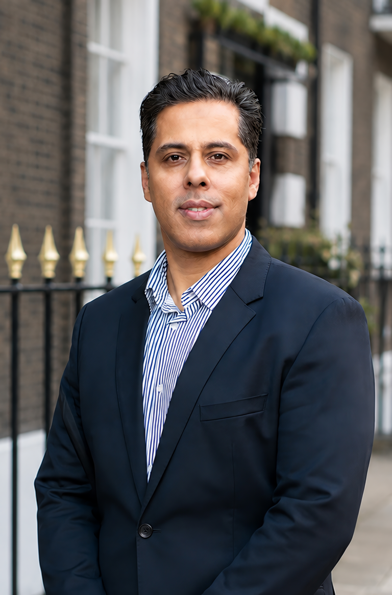 Dr Amit Sra, Medical Director